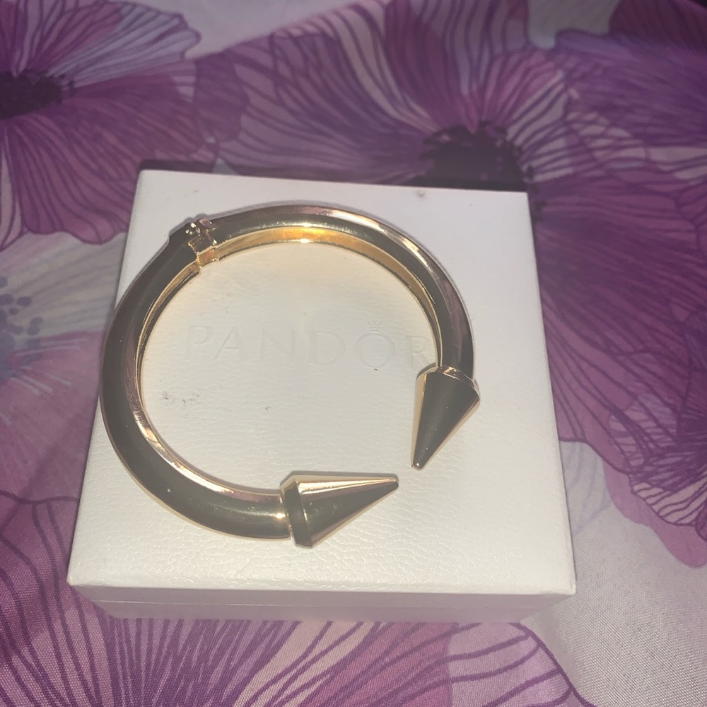 Gold bracelet